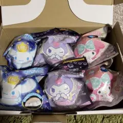 光るバスボール　バスボム　入浴剤　シナモロール　クロミ　マイメロディのサムネイル