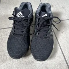 値下げしました　アディダス　スニーカー　26.5