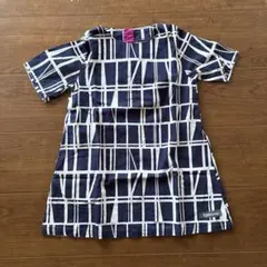 ネイビーとホワイトのチェック柄ワンピース