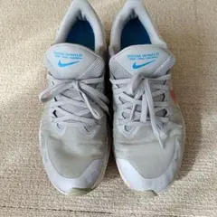 NIKE ZOOM WINFLO ランニングシューズ