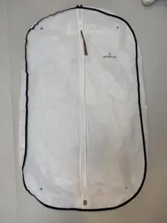 モンクレール　ガーメントケース