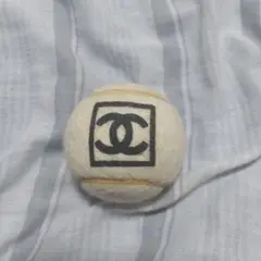 CHANEL ロゴ入り テニスボール