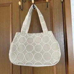 Item thumbnail for item 793eb159-35d3-4ce2-b906-abb5fad29ded