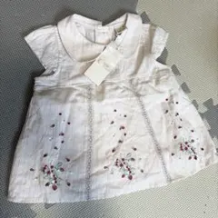 petit main いちご刺繍 薄いピンク トップス　90cm 新品