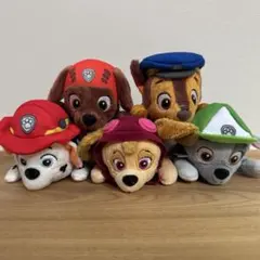 パウパトロール　ぬいぐるみ　寝そべりのサムネイル