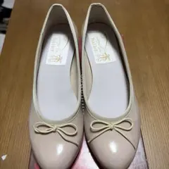 ファルファーレ エナメルバレエパンプス モカベージュ (晴雨用)のサムネイル