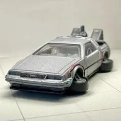 ホットウィール　バックトゥザフューチャー　デロリアン　ホバーモード
