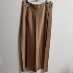 styling タイトスカート　ブラウンのサムネイル