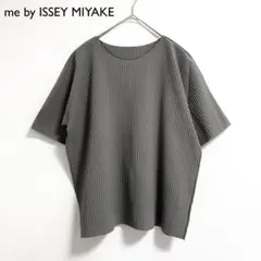 me ISSEY MIYAKE エイポック インサイド プリーツ トップス 半袖のサムネイル