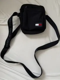 美品tommy jeans ショルダーバッグ ブラック