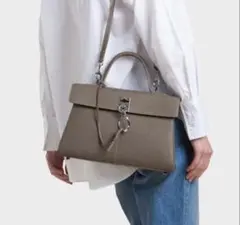 【美品】CAFUNE ハンドバッグのサムネイル