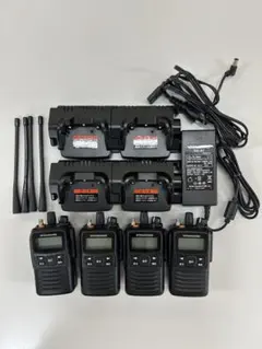 STANDARD VXD450U デジタル無線機 4台 予備電池４個付　週末特価 STANDARD VXD450U デジタル無線機 4台 予備電池4個付 週末特価 - メルカリ