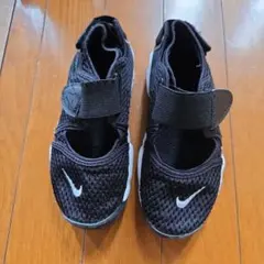 NIKE キッズ サンダル ブラック
