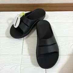 OOFOS OOAHH ウーフォス　ウーアー　リカバリーサンダルのサムネイル