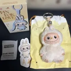 PIN FOR LOVE THE MONSTERS イニシャル ラブブ A