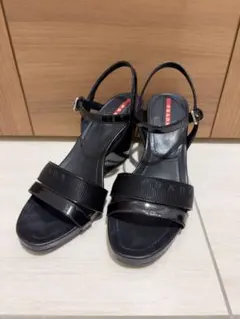 PRADA プラダ ブラック クロスストラップ サンダル 22.0cm - メルカリ
