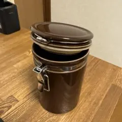 Item thumbnail for item f8bd6e45-a7c9-4fdb-8fcf-7fdc5573aebb