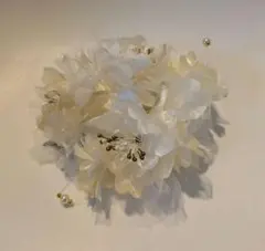 コサージュ　白　ブーケ