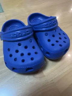 【新品未使用！】Crocs ベビーサンダル サイズ:10〜11cm