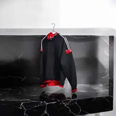 adidas 黒赤 ジップアップジャケット