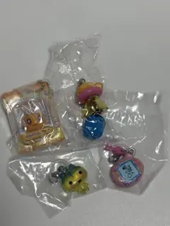 たまごっち　ガチャガチャ　めじるしアクセサリー