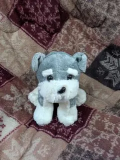 シュナウザー犬のぬいぐるみ