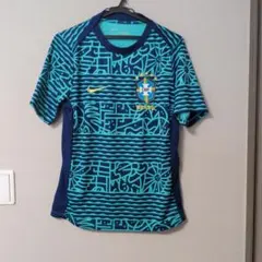 【10-4】2024年　NIKE ブラジル代表 プレマッチトップのサムネイル