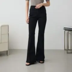 AZUL BY MOUSSY デニムフレアパンツのサムネイル