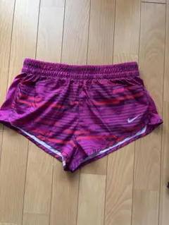 Nike ブラック ショートパンツ　ドライフィット　Sサイズ　レディース