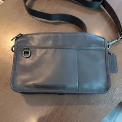 COACH レザー ショルダーバッグ ブラックのサムネイル