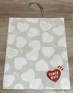 HUMAN MADE ショッパー 紙袋（ハート柄）のサムネイル