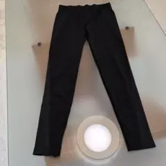GUスポーツ　✨ ブラックレギンス✨　ヨガパンツ　ティラピスのサムネイル