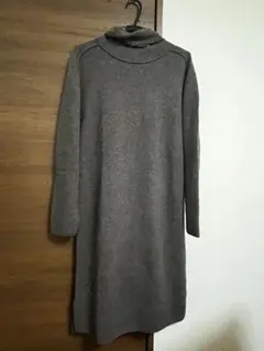 ユニクロ　ラム　タートルネックワンピース　35ブラウン