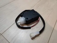 W463 Gクラス用ドアロックアクチュエーター 全ドア共通 モーター ゲレンデ W463 Gクラス用ドアロックアクチュエーター 全ドア共通 モーター