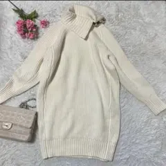 ブルーレーベルクレストブリッジ　タートルネックニットワンピース　白