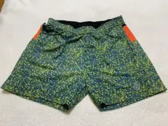 ショートパンツのサムネイル
