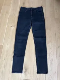 ユニクロ　ヒートテックウルトラストレッチハイライズジーンズ