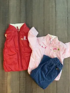 赤いウサギ刺繍ベストとジャケットセット 95cm