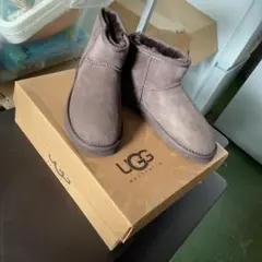 UGG ムートンブーツ　未使用品　ブラウン　24センチ　送料込みです★