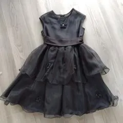 発表会　黒いフリル付きドレス140㌢　マザウェイズ