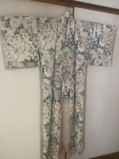 白系花柄小紋　正絹　三越のサムネイル