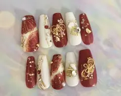 ネイルチップ　赤　金　白　お正月　成人式　和風　和柄　お花
