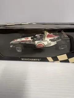 日本未販売 KitKat F1公式チョコレートバー 29g - メルカリ