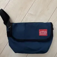 Item thumbnail for item ee0385b4-6ba8-4d09-9a5d-e141bdb90787