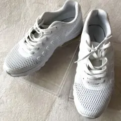 NIKE ナイキ エアマックス　モーション　ローカットスニーカー 　27.5cm