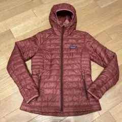 Patagonia ウィメンズ　ナノパフ　フーディSのサムネイル