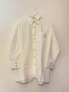 新品・未使用 soignienne シャツ S