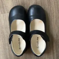 18.5 キッズ　フォーマルシューズ　黒　女の子　入学式　卒園式　発表会