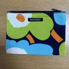 Item thumbnail for item 8ea42020-2ad5-4ab1-8f4a-1bb1250a7338