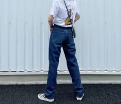 ユニクロ　レギュラーフィットストレートジーンズ